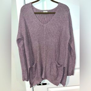 Brand CASLON Lilac Soft Sweater w/ Side Pockets & V Cut Side Slits - Size M